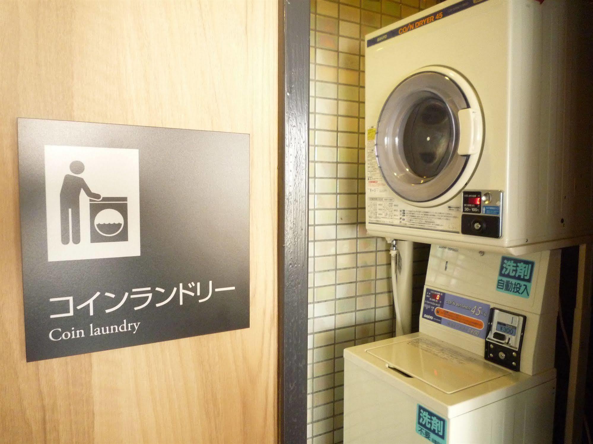 Apa Hotel Tsubamesanjo Ekimae Exteriör bild