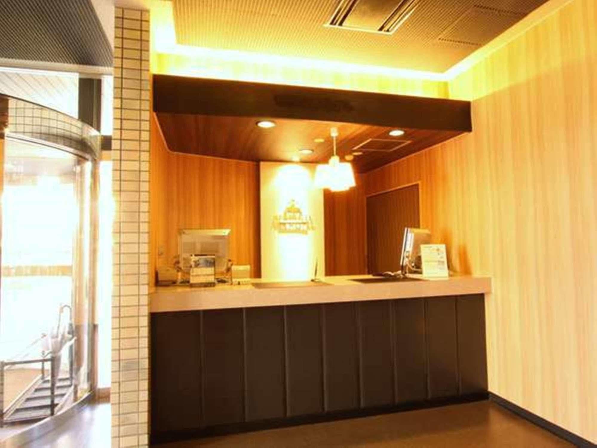 Apa Hotel Tsubamesanjo Ekimae Exteriör bild